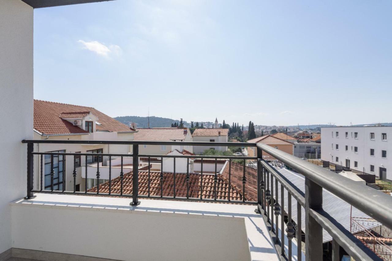 Luxury Apartman Ivana Trogir Buitenkant foto