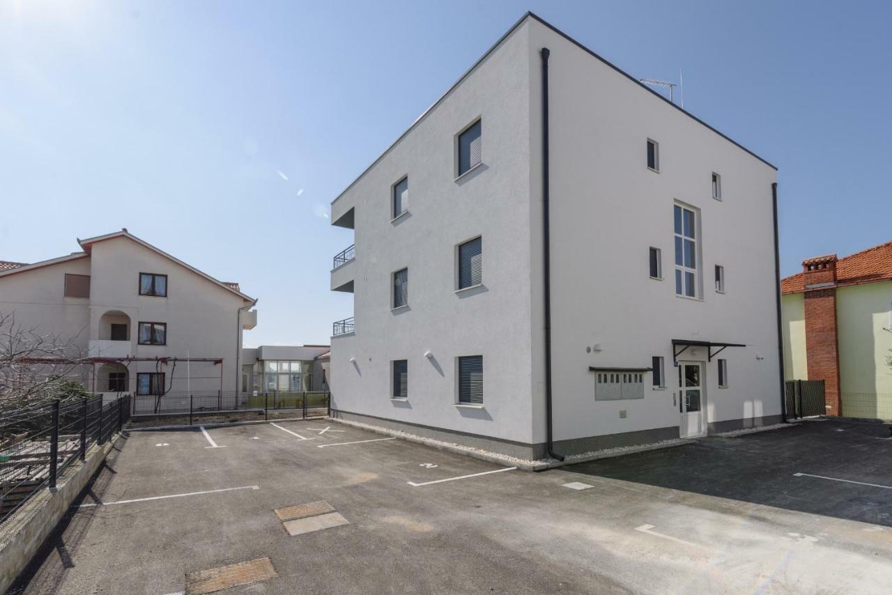 Luxury Apartman Ivana Trogir Buitenkant foto
