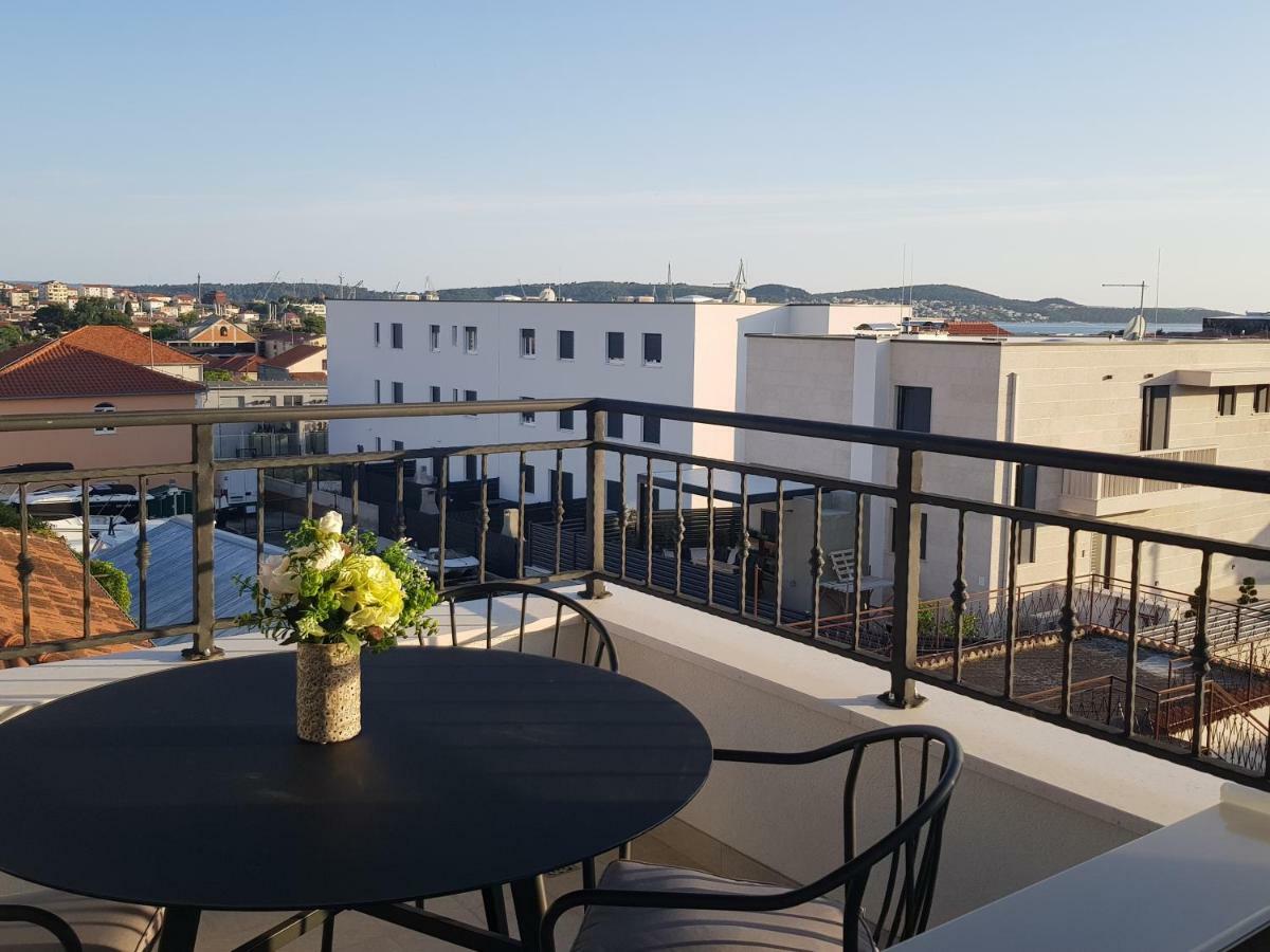 Luxury Apartman Ivana Trogir Buitenkant foto